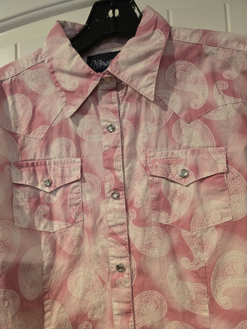 Wrangler Women's Pink Paisley Western Pearl Snap Shirt Size Small - Picture 3 of 6